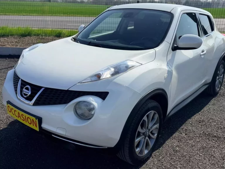 Nissan Juke 1.6 i 16V CVT 117 ch Connect Édition — photo 2