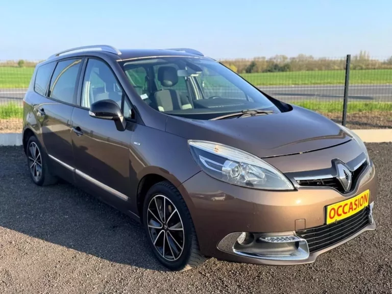 Renault Grand Scenic III Phase 2 1.2 TCe 16V S&S 115cv Bose 7 places — photo 3
