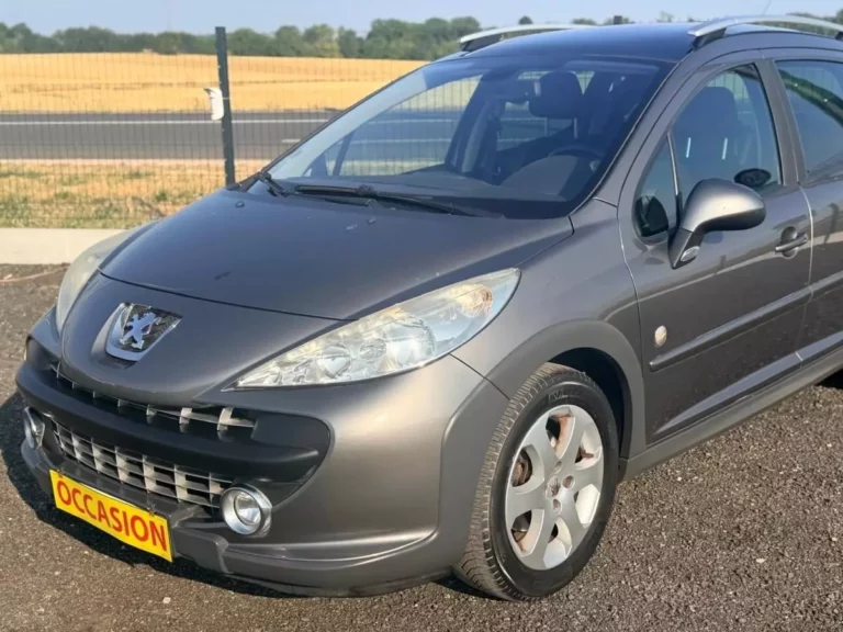 Peugeot 207 SW Outdoor 1.6 HDI 110 Premium — photo 2
