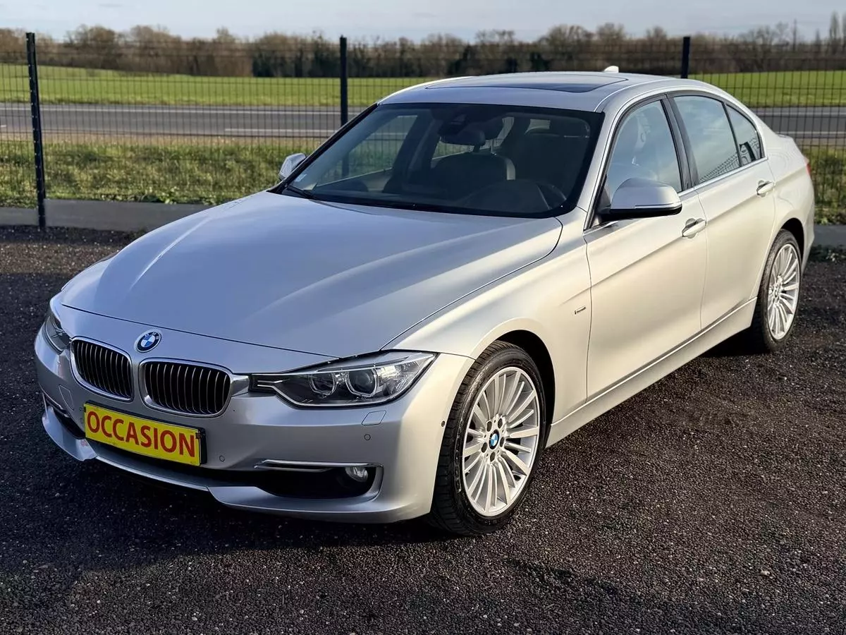 BMW 330XD Xdrive 3.0d 258Ch Luxury Entretien B M W (2013)