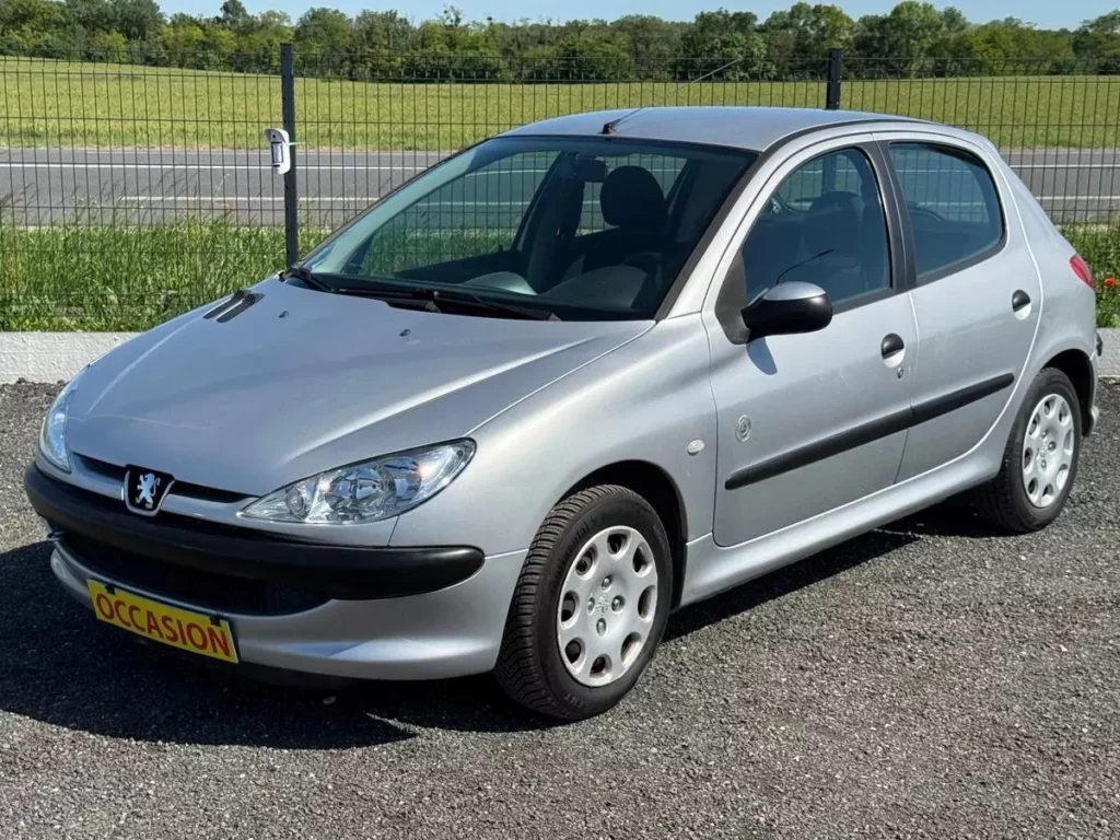 Peugeot 206 Phase I 1.1 i 60 ch POP ART