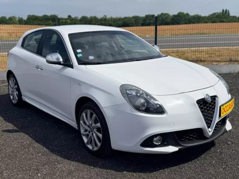 Alfa Romeo Giulietta III Phase 2 1.4 TB 16V MultiAir S&S 150 ch — photo 3