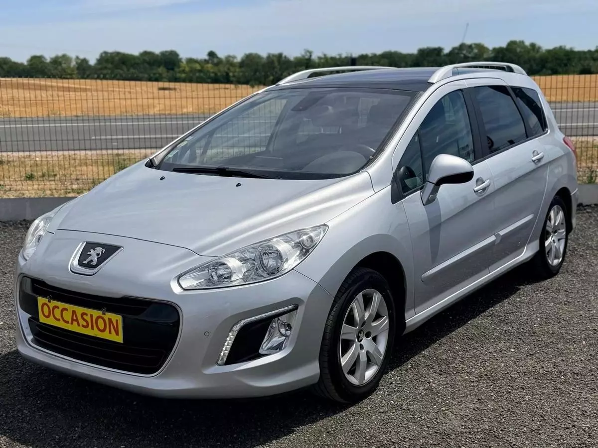 Peugeot 308 SW 1.6 e-HDi 8 S&S 115 ch Allure (2014)