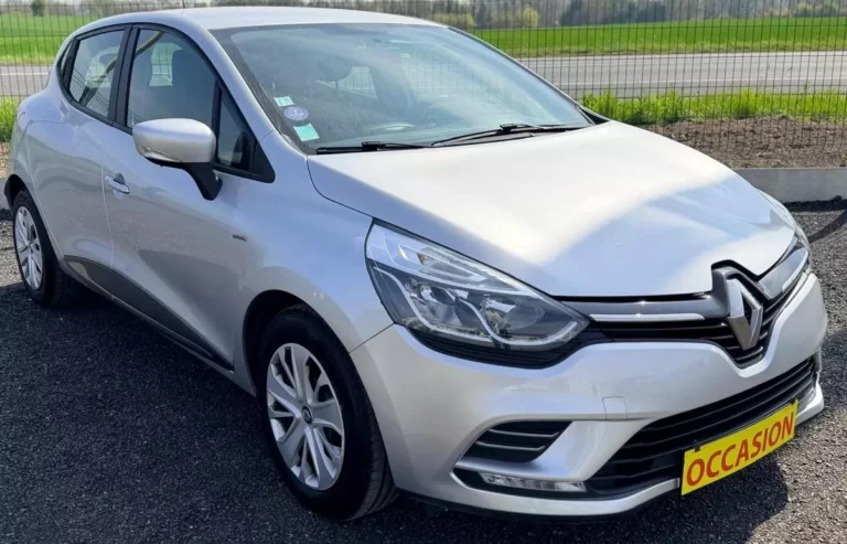 Renault Clio Phase II 0,9i TCE 75ch Trend — photo 3