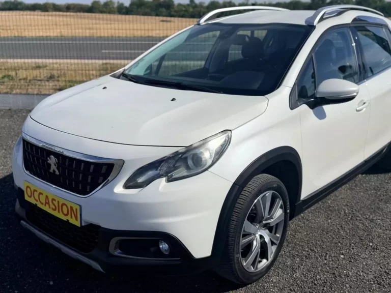 Peugeot 2008 génération I 1.2 PureTech 110 Crossway EAT BVA Stop & Start — photo 2