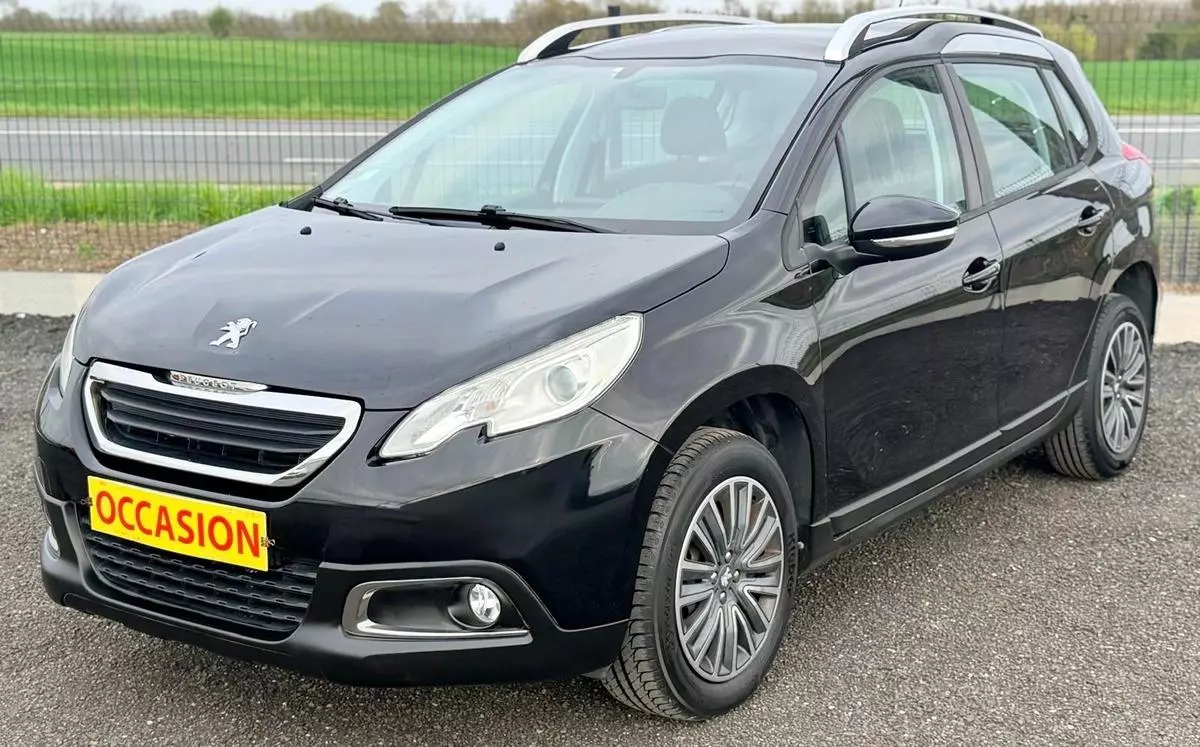 Peugeot 2008 1.6 e-HDi 92 ch Active (2015)