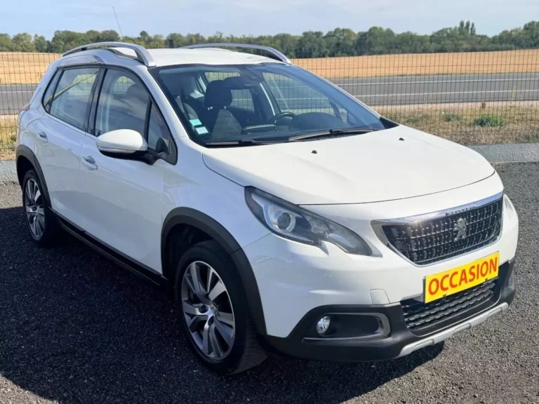 Peugeot 2008 génération I 1.2 PureTech 110 Crossway EAT BVA Stop & Start — photo 3