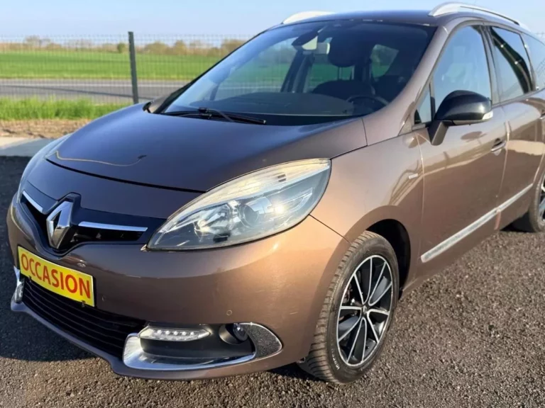 Renault Grand Scenic III Phase 2 1.2 TCe 16V S&S 115cv Bose 7 places — photo 2