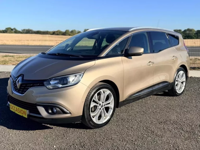 Renault Grand Scenic IV 1.5 dCi 110 ch — photo 2